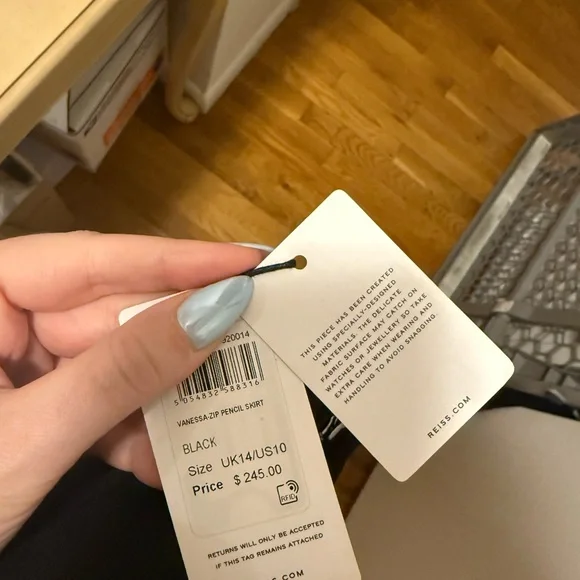 NWT Reiss pencil skirt with double zipper - Picture 4 of 4